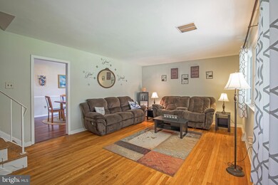 44 Cherokee Rd, Doylestown, PA 18901 - photo 4