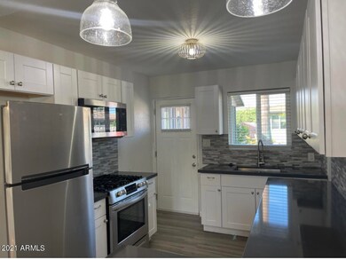 706 E Palm Ln unit 2, Phoenix, AZ 85006 - photo 4