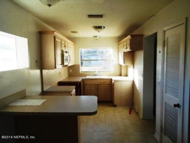 10589 Citrus Ln, Jacksonville, FL 32218 - photo 7