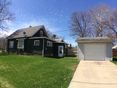 844 Taylor St, Elkhart, IN 46516 - photo 2