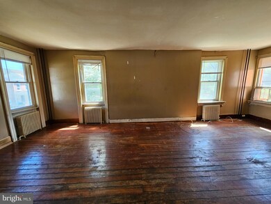 407 9th St, Upland, PA 19015 - photo 7