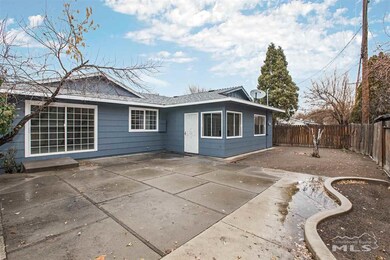 2670 Grose Ln, Sparks, NV 89431 - photo 6