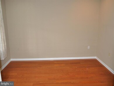 524 Irving St NW, Washington, DC 20010 - photo 4