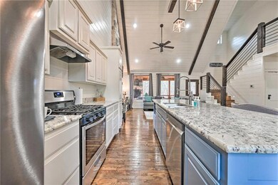 254 Scrub Oak Trail, Broken Bow, OK 74728 - photo 4