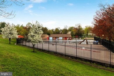 2820 Schubert Dr, Silver Spring, MD 20904 - photo 2