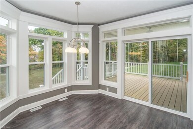 Breakfast Area shown with optional features.  Images are for illustrative purposes only.