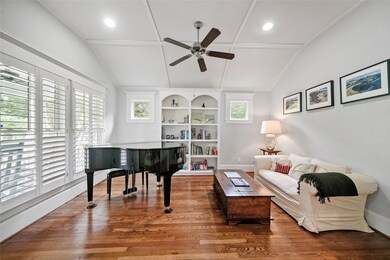 1615 Arlington St, Houston, TX 77008 - photo 6