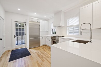 131 Spring St unit 2, Cambridge, MA 02141 - photo 6