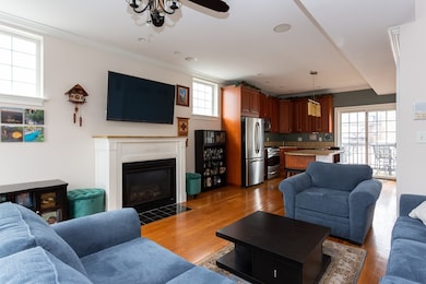 498 E 4th St unit B, Boston, MA 02127 - photo 4