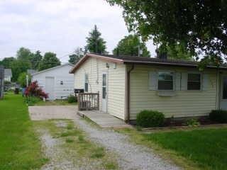 436 Ash St unit 4, Tipton, IN 46072 - photo 2