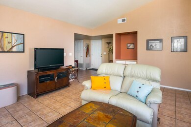 221 E Highcourte Ln, Tucson, AZ 85737 - photo 4
