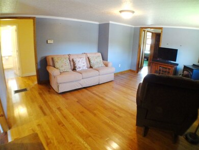 316 Railroad St, Littleton, NH 03561 - photo 7