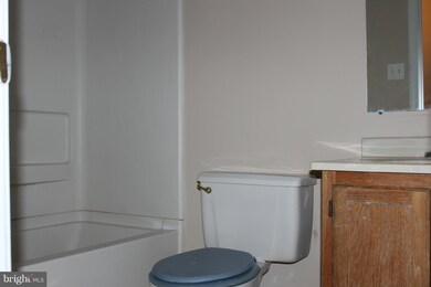 7837 Suiter Way, Hyattsville, MD 20785 - photo 6