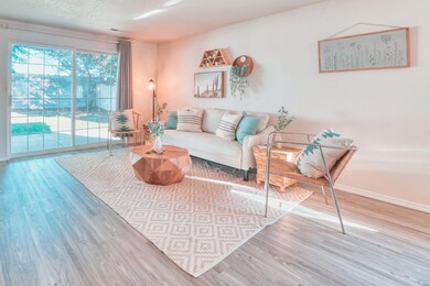1006 Glengrove Avenue (6)