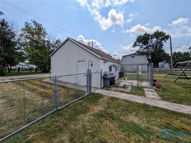 509 Cherry St, Genoa, OH 43430 - photo 5