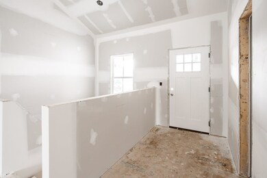 53421 Old Woodbridge Ct, South Bend, IN 46637 - photo 2