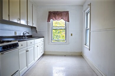 45 Lindall St unit 8, Danvers, MA 01923 - photo 2