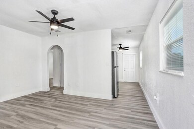 614 Pear St unit 614, Lakeland, FL 33815 - photo 7