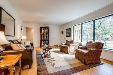 6755 E Mockingbird Ln, Dallas, TX 75214 - photo 4