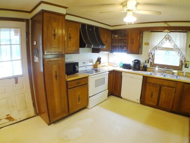 1437 Mount Eustis Rd, Littleton, NH 03561 - photo 3