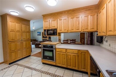 271 Seven Springs Loop unit 25, Statesville, NC 28625 - photo 6