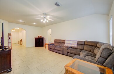 32402 Summer Park Ln, Conroe, TX 77385 - photo 5