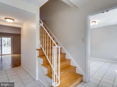 2302 Wheystone Ct, Vienna, VA 22182 - photo 3