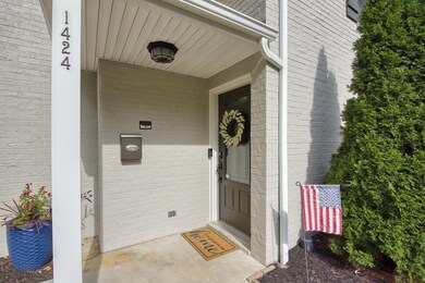 17-web-or-mls-Dobyns_33