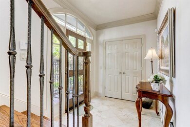 1711 Welch St, Houston, TX 77006 - photo 3