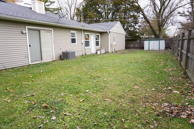 948 New Haven Ave, Aurora, IL 60506 - photo 2