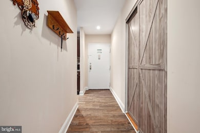 11415 Commonwealth Dr unit 302, Rockville, MD 20852 - photo 4