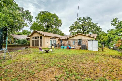 1036 Idlewood Ave, Azle, TX 76020 - photo 4