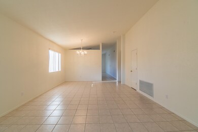 Living/Dining Rm