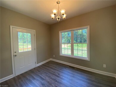 2114 Grantville Ln, Asheboro, NC 27205 - photo 6