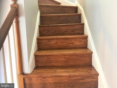 8627 Oak Rd, Parkville, MD 21234 - photo 7