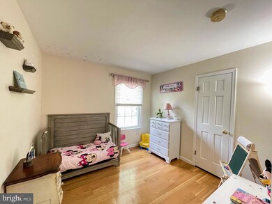 151 Zwolak Ct, South Plainfield, NJ 07080 - photo 7