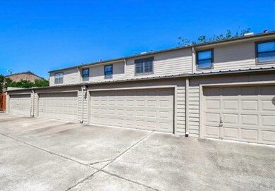 1201 Mcduffie St unit 197, Houston, TX 77019 - photo 3