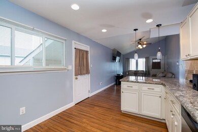 208 Curlew Ln, Mount Holly, NJ 08060 - photo 7