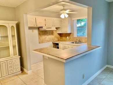 298 Windsor M, West Palm Beach, FL 33417 - photo 3