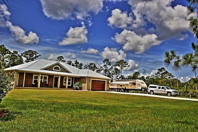 Front Lawn 675 Atz
