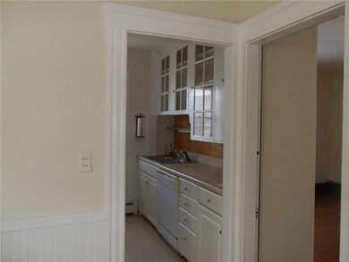 172 Coyle Ave, Pawtucket, RI 02861 - photo 7