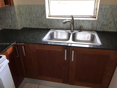 1450 NE 191st St unit 101, Miami, FL 33179 - photo 3