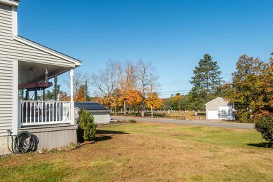 63 1/2 Elm St, Newmarket, NH 03857 - photo 4