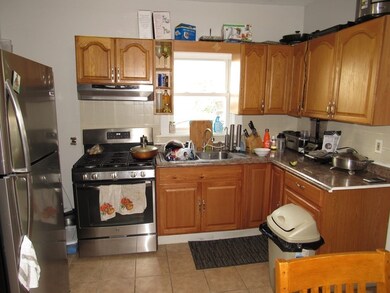 91 Railroad St unit 93, Lawrence, MA 01841 - photo 6