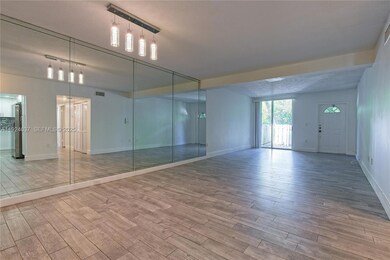 1655 NE 115th St unit 7B, Miami, FL 33181 - photo 6