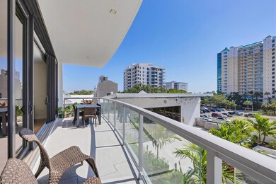 300 S Pineapple Ave unit 302, Sarasota, FL 34236 - photo 3