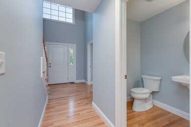 250 Standish Cir unit 187-10-5, Litchfield, NH 03052 - photo 4