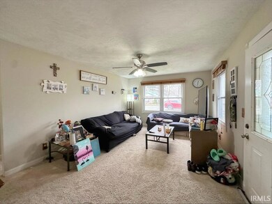 916 Mill St, Tipton, IN 46072 - photo 3