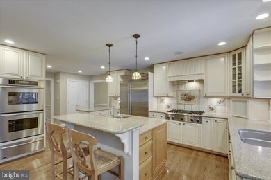 9904 Hall Rd, Potomac, MD 20854 - photo 6