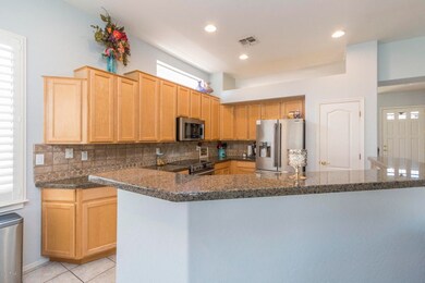 5) KITCHEN